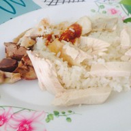 ข้าวมันไก่วัดเอี่ยมวรนุช