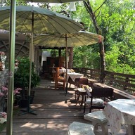 บ้านริมน้ำ ดอกคำใต้ ดอกคำใต้