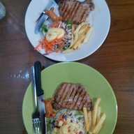 เตี๋ยวนิยม อ่างทอง