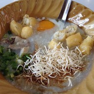 ลุงเหนอ ก๋วยเตี๋ยวทรงเครื่อง