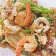 ราดหน้าคะน้ายอดผัก