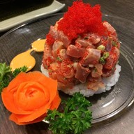 Jiro Raw bar & grill โรงแรม แมนฮัตตัน