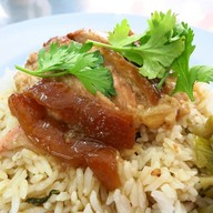 ขาหมูเมืองทอง