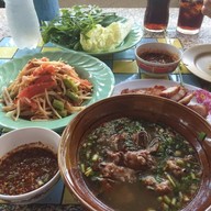 ส้มตำ หน้าวัดหน้าพระลาน