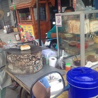 ขนมปังปิ้ง หลังโรงเรียนโรจนวิทย์