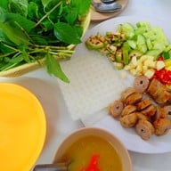 ลาโรส อาหารเวียดนาม ถนนยมราช