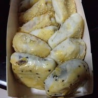 April’s Bakery ฟิวเจอร์พาร์ครังสิต