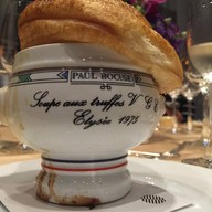 Déjà Vu Pullman Bangkok King Power Hotel