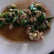ส้มตำป้าเสริฐ ข้างรพ.เมืองราช