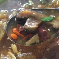 ข้าวคลุกกะปิ ครัวอรชฎา (ถนนสมเด็จเจ้าพระยา)