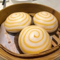 ซาลาเปาไข่เค็มลาวา (85฿)