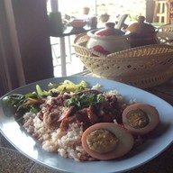 กอเซี๊ยม 2 เเม่เเตง