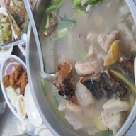 ข้าวต้มรวมไทย