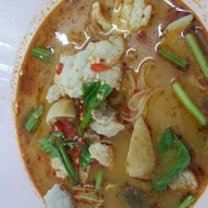 ก๋วยเตี๋ยวหกดาว เจ๊ลี่