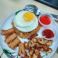 ครัวคุณแหม่ม แฟมิลี่คอนโด ซอยอินทามระ 25