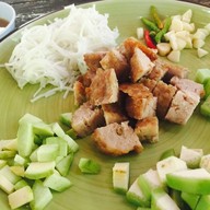 บ้านปอเปี๊ยะ อาหารเวียดนาม ซอยข้างเรือนจำ
