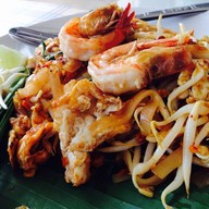 ร้านแม่น้ำฝน