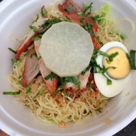 ก๋วยเตี๋ยวแห้งหมูแดงสูตรโบราณ สุโขทัย