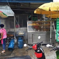 ป้าลัยเกี๊ยวกรอบ