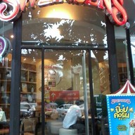 Swensen's Tops ทองหล่อ