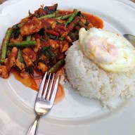 13 เหรียญ