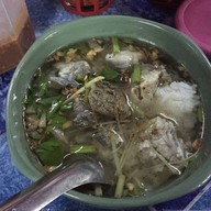 ศูนย์อาหารกีรทรัพย์