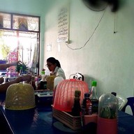 ก๋วยเตี๋ยวกระดูกหมูป้ากรรณ
