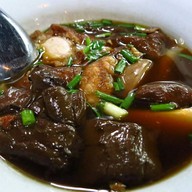 ก๋วยจั๊บน้ำข้น ปากซอยวัดทองธรรมชาติ
