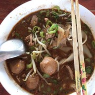 ก๋วยเตี๋ยวเรืออยุธยาลุงปื้ด