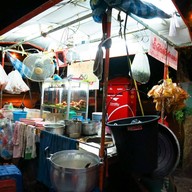 ก๋วยจั๊บน้ำข้น ปากซอยวัดทองธรรมชาติ