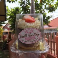 Vanilla Nom Noey