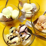 ไอติม 100 ถัง