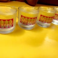 ไอติม 100 ถัง
