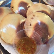 ทรัพย์ทะเลทอง ตลาดน้ำอัมพวา