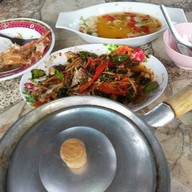 ครัวชาวเล หาดคุ้งวิมาน ไม่มีสาขา