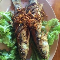 ร้านอาหารน้าขำ