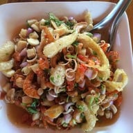 ร้านอาหารน้าขำ