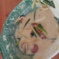 คิดเช่นต้อย