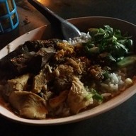 เมนูของร้าน ก๋วยจั๊บ วัดโรงช้าง