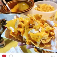 Doni Nacho ตลาดนัดรถไฟรัชดา และออกงานอีเว้นต่างๆ