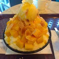 SNOW TREE Korean Dessert Cafe Esplanade