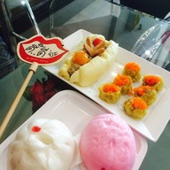 อิ่มสุข