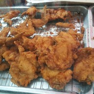 ไก่ทอดล้านนา