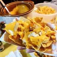 Doni Nacho ตลาดนัดรถไฟรัชดา และออกงานอีเว้นต่างๆ