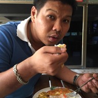 ครัวคุณแหม่ม แฟมิลี่คอนโด ซอยอินทามระ 25