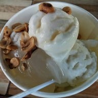 เปี๊ยก ไอศกรีม
