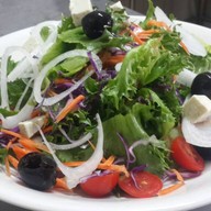 Bee's Café บ้านผึ้ง & Fika