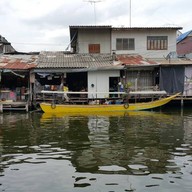 ร้านเจ๊หมู อาหารตามสั่ง