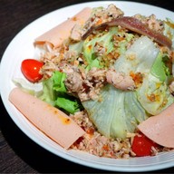 Bologna & Tuna Salad (170฿) 