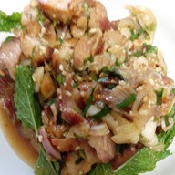 ส้มตำแม่ไหล